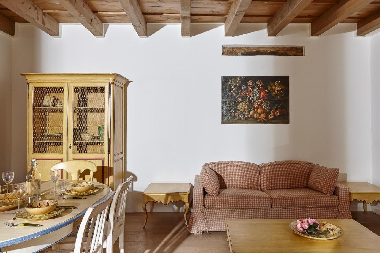 Joivy Charming Apartment Centre Of كومو المظهر الخارجي الصورة